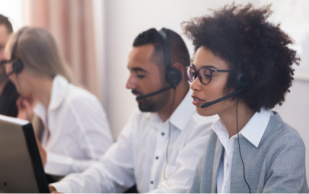 Interpreter working in call center